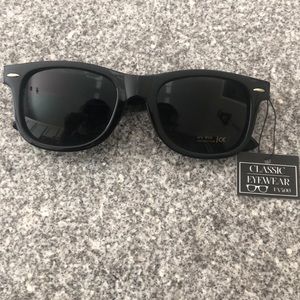 🆕 Classic Eyewear Sunglasses UV400. NWT